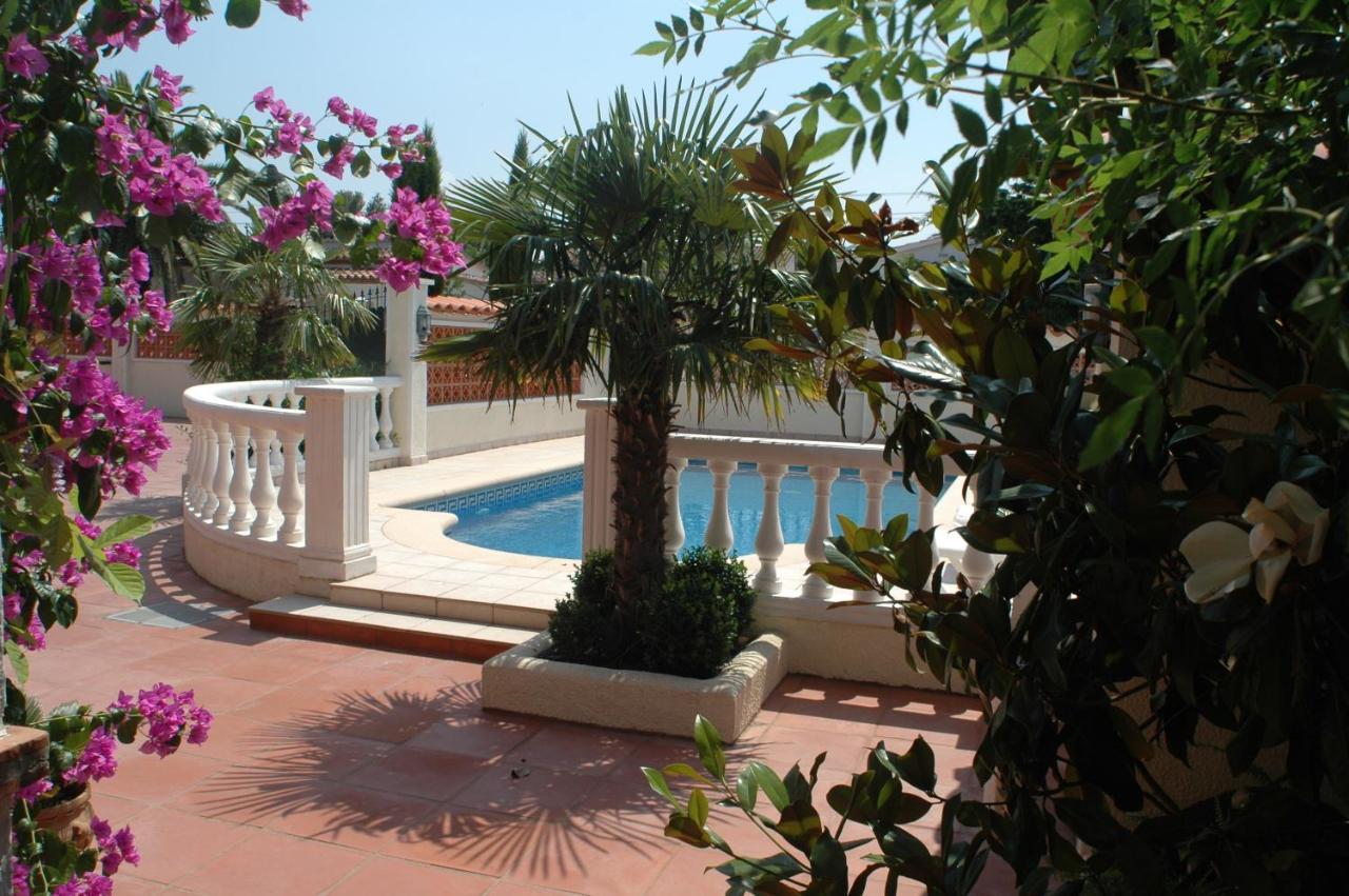 Villa Sol Empuriabrava Luaran gambar